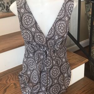 blouse 🛍🛍MAKE AN OFFER📖📖summer